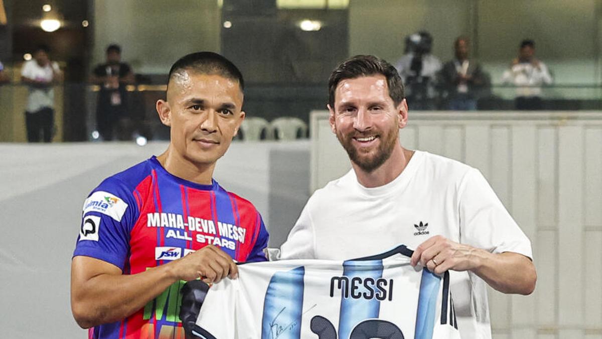 Chhetri reveals he almost missed Messi meeting due to injury