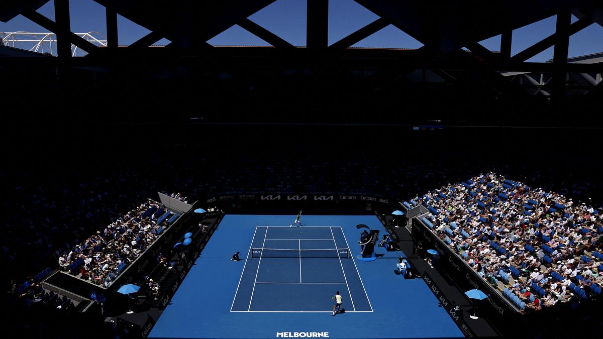 Australian Open to start earlier on Saturday over forecast 40C heat