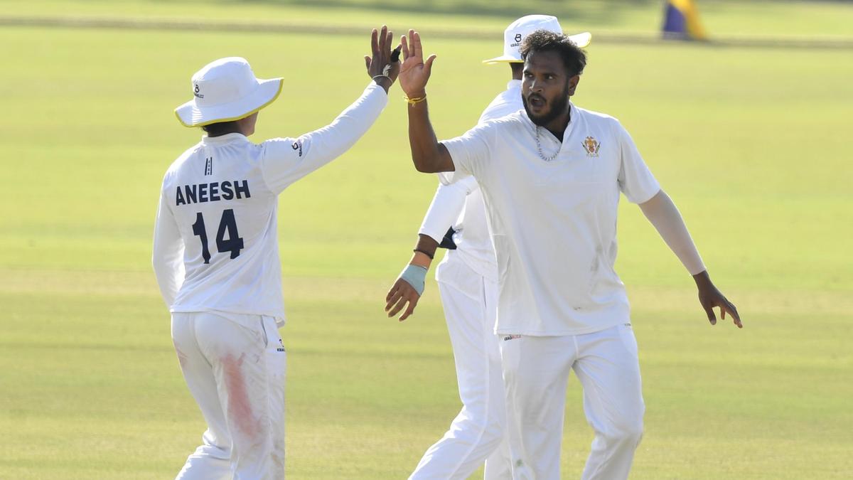 Ranji Trophy 2025-26: Karnataka breaks Venkatesh-Patidar resistance to finish Day 1 on top