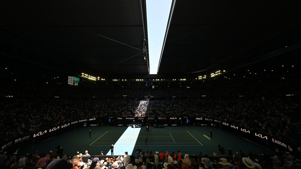 Australian Open 2026: Heatwave warning in Melbourne triggers postponements, health advisories