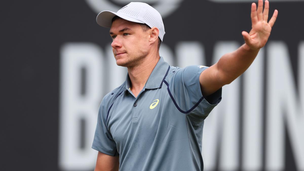 Poland’s Majchrzak stuns De Minaur to take his first ATP title