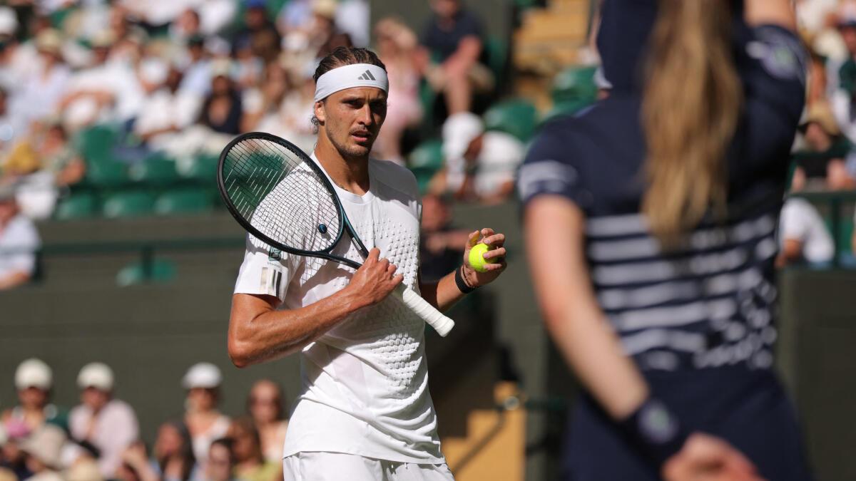 Wimbledon 2026: Zverev through to last 16